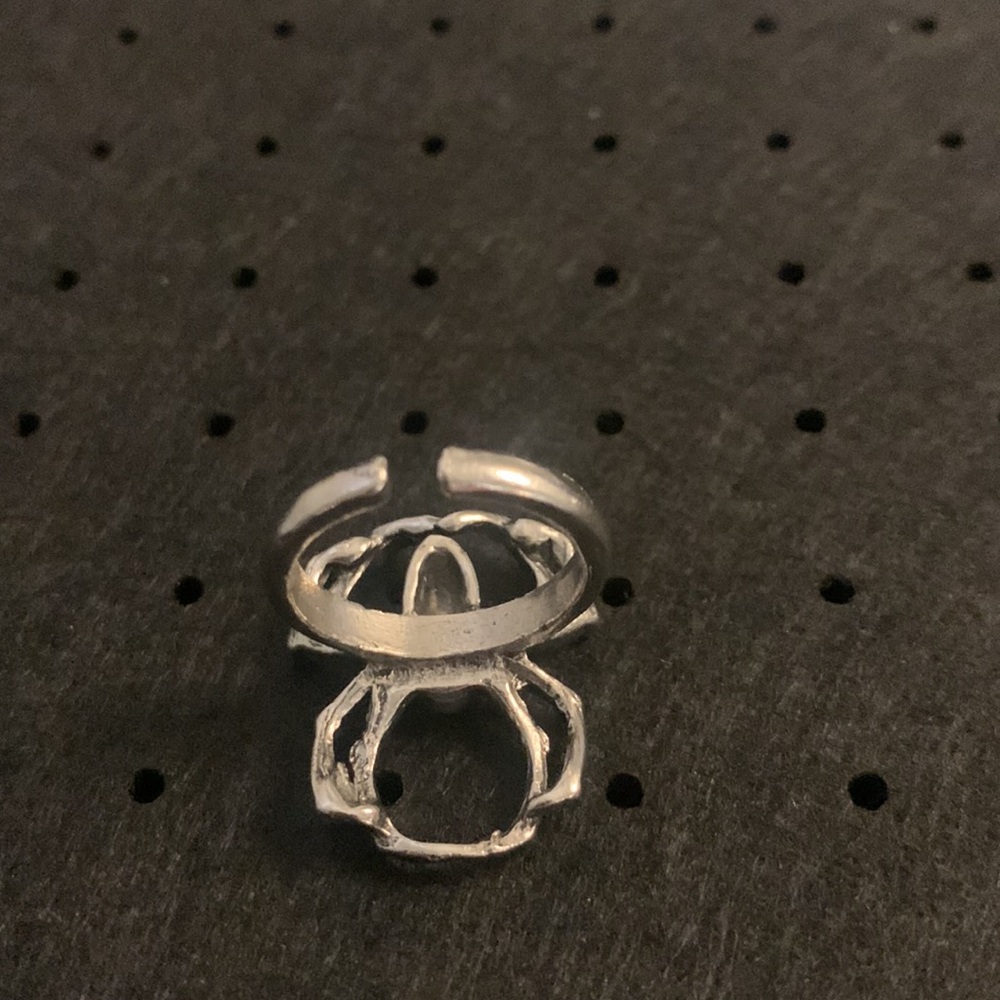 Small spider ring. - Picture 2 of 3